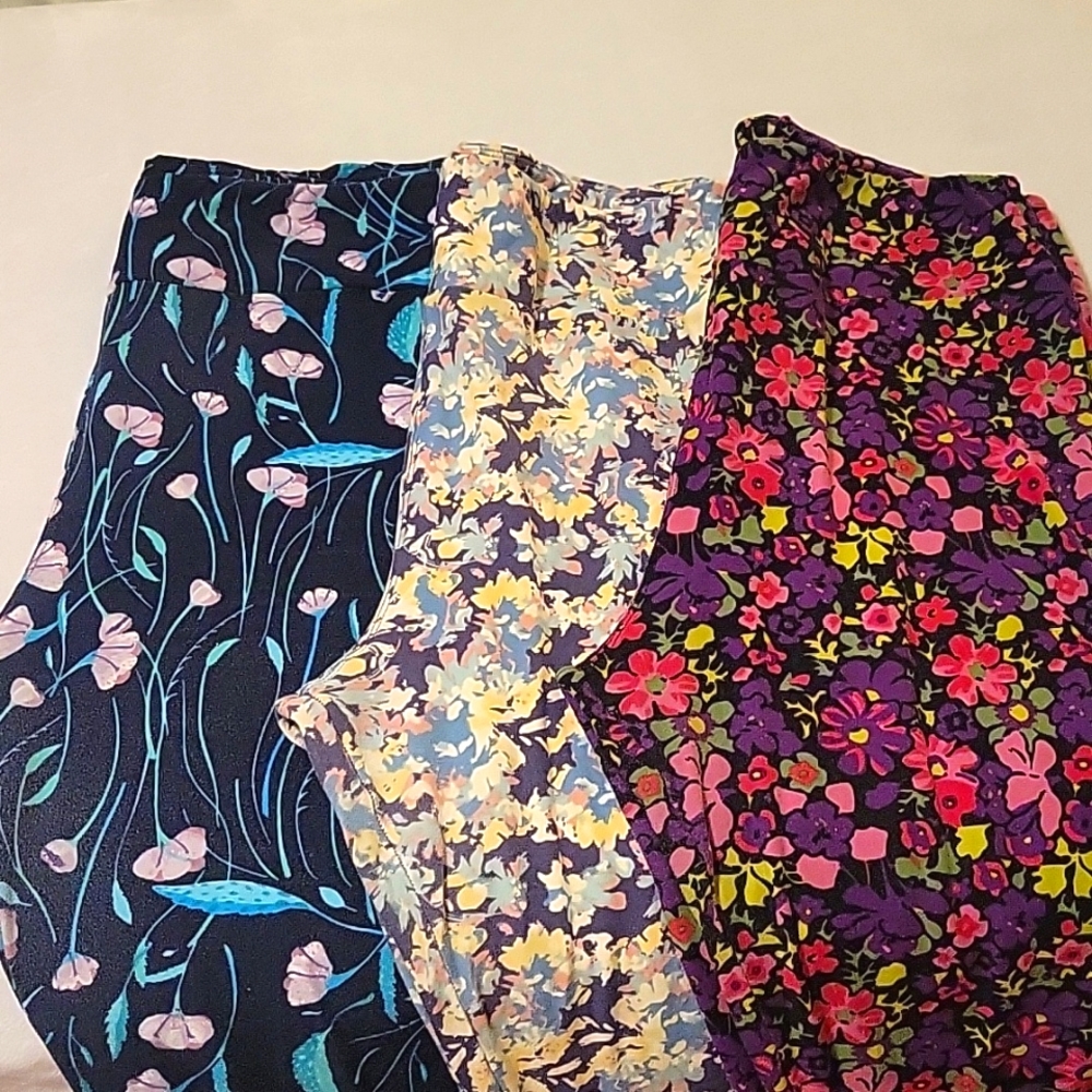 3 pc set of Lula Roe Tall & Curvy high-waisted leggings